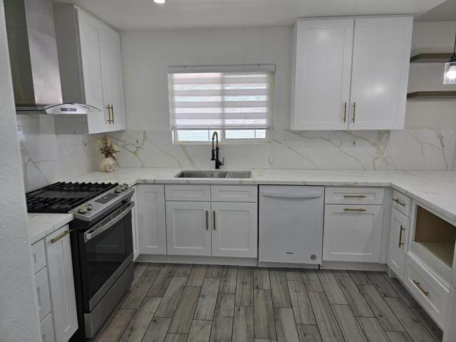 15203 Avenida Ramada, Desert Hot Springs CA: https://media.crmls.org/mediaz/ceb04a76-ac72-48ef-8d4e-e9b699851002.jpg