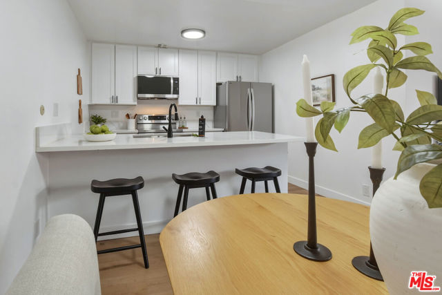 1 Bed Home for Sale in Encino, California