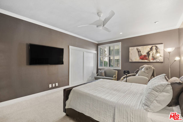 8455 Fountain Avenue, West Hollywood CA: https://media.crmls.org/mediaz/ceb129e0-0ffe-427d-a790-86d013b32309.jpg