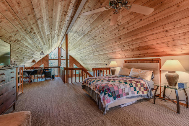 24873 Ponderosa Drive, Idyllwild CA: https://media.crmls.org/mediaz/ceb1db4d-7b0e-49a8-810b-74b716d293cd.jpg