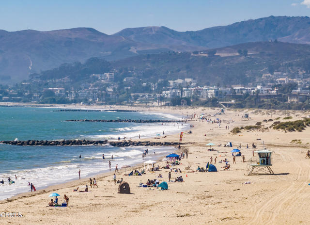 Detail Gallery Image 40 of 49 For 2957 Seaview Ave, Ventura,  CA 93001 - 5 Beds | 3 Baths