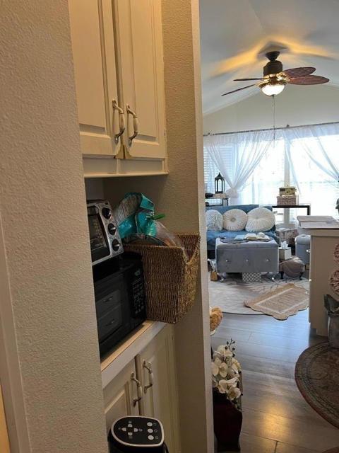 356 Reservation Road, Marina CA: https://media.crmls.org/mediaz/ceb27c5c-a171-4090-8306-a2086a7d7769.jpg