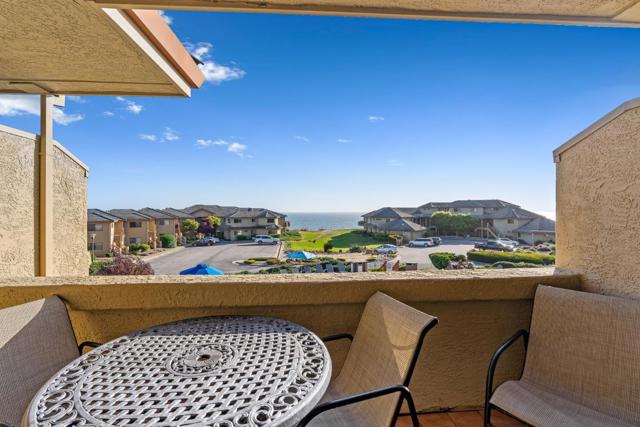 16 Seascape Resort Drive, Aptos CA: https://media.crmls.org/mediaz/ceb281cd-1c38-4f23-9e8b-23a2e2ffde26.jpg