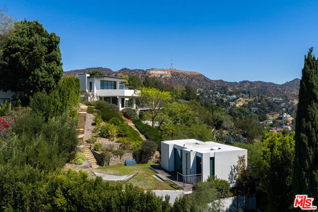 3 Bed Home for Sale in Los Angeles, California
