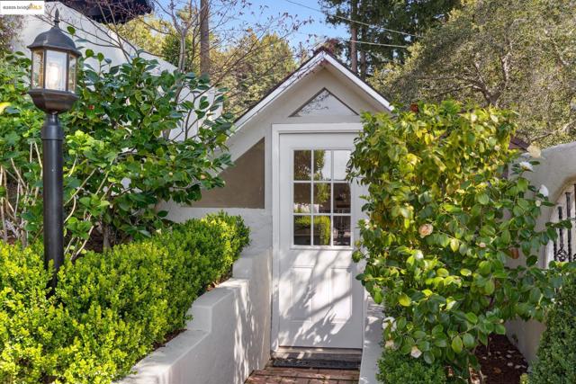 1143 Keith Ave, Berkeley CA: https://media.crmls.org/mediaz/ceb335c9-b848-4397-ba1b-72fe1fbaa3ea.jpg