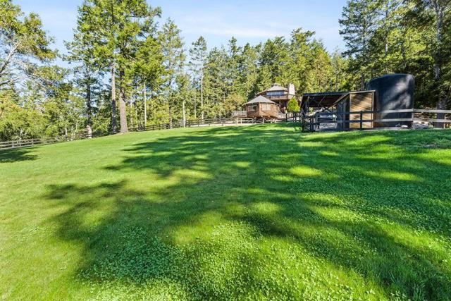 200 S Ranch Road, Pescadero CA: https://media.crmls.org/mediaz/ceb4189f-bb03-49bf-8562-8899f457e054.jpg