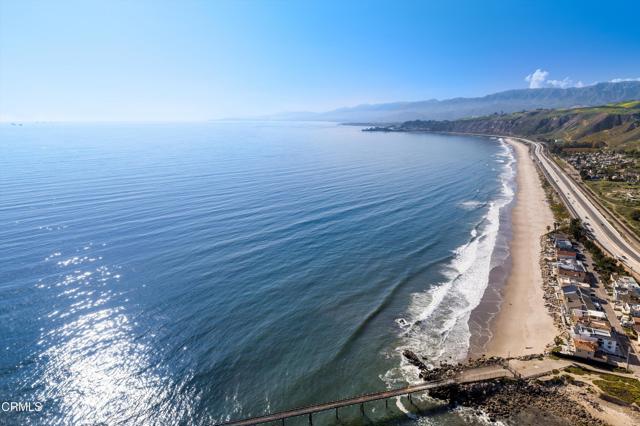 6768 Breakers Way, Ventura CA: https://media.crmls.org/mediaz/ceb4480c-8d71-4d41-9efb-39bcb707950f.jpg