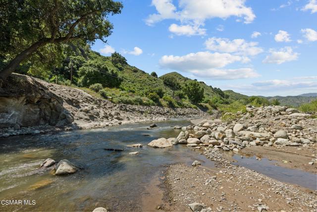 5682 Pine Grove Road, Santa Paula CA: https://media.crmls.org/mediaz/ceb4c87c-2c60-46ec-b6d8-baaa8937ceda.jpg