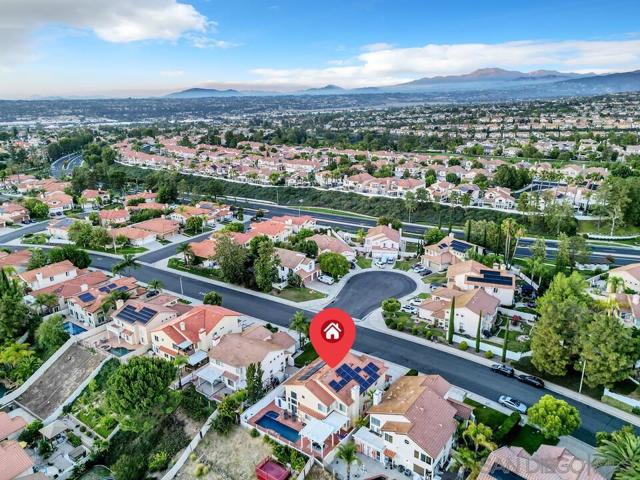 45703 Calle Ayora, Temecula CA: https://media.crmls.org/mediaz/ceb56785-1c73-43f6-84d0-c8a69d796003.jpg