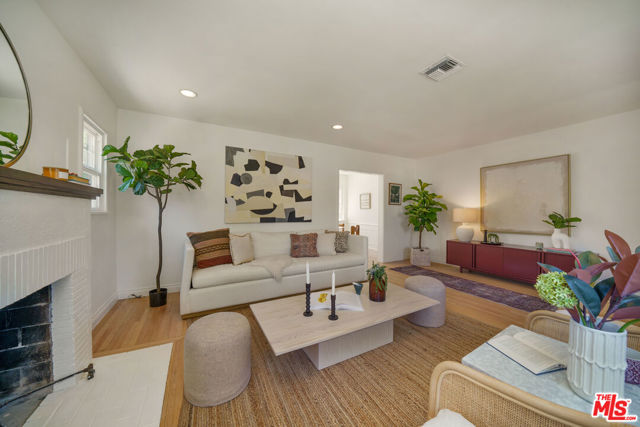 12432 Hesby Street photo 5