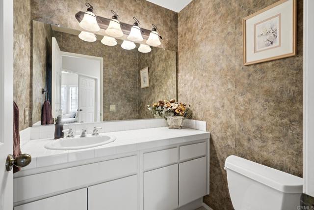 Detail Gallery Image 18 of 62 For 28766 Vista Valley Dr, Vista,  CA 92084 - 2 Beds | 2 Baths