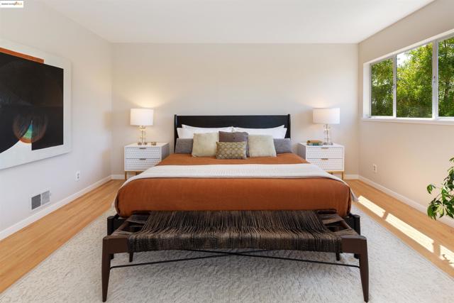 1351 Carlotta Ave, Berkeley CA: https://media.crmls.org/mediaz/ceb7f376-4ee3-4db9-b420-6971f6e35767.jpg