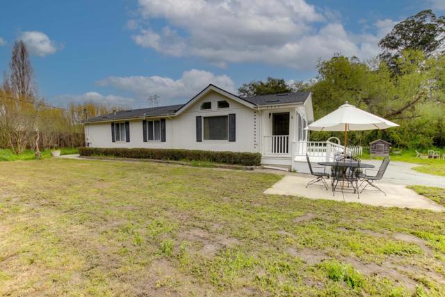 9345 Prunedale South Road, Salinas CA: https://media.crmls.org/mediaz/ceb85e88-4bd4-41a3-98c1-b66e0e120462.jpg