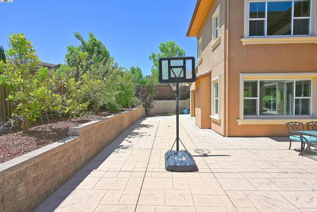 3009 Drysdale St, Danville CA: https://media.crmls.org/mediaz/ceb8e3a6-ac4d-4ebb-97fa-a5af1b640ef2.jpg