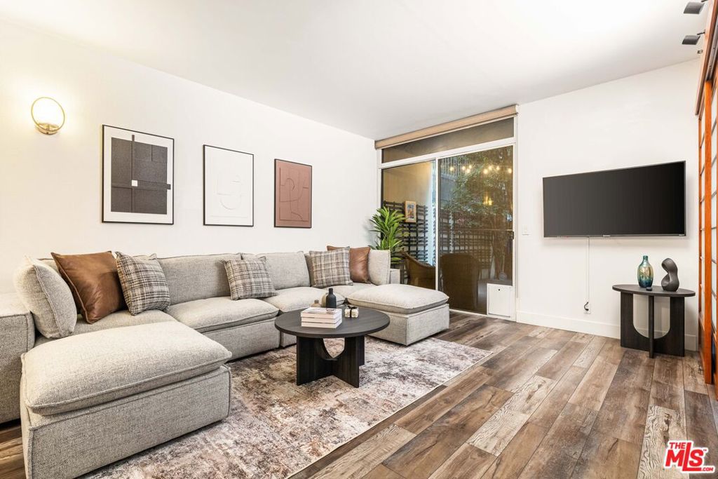 600 W 9th Street #115