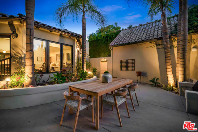 14071 Roblar Road, Sherman Oaks CA: https://media.crmls.org/mediaz/ceb99b67-bd8d-48a0-ab9b-208ac2250e73.jpg