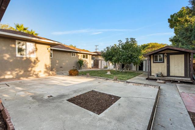 1150 Bonnie View Road, Hollister CA: https://media.crmls.org/mediaz/ceba6f34-2e8f-4360-86a3-c9048bef1593.jpg