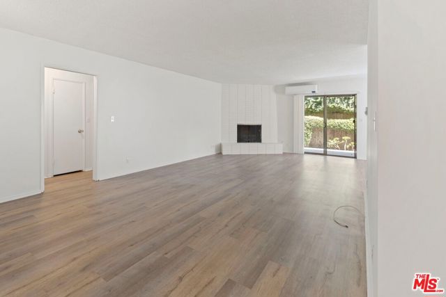 1852 Kelton Avenue, Los Angeles CA: https://media.crmls.org/mediaz/cebb1d65-7310-44ed-9fb0-d6a6ee8eb868.jpg