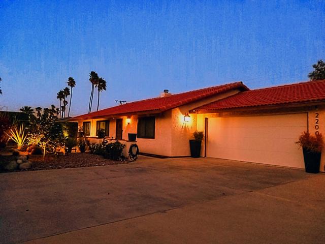 2200 E Acacia, Palm Springs CA: https://media.crmls.org/mediaz/cebb399d-5c5f-4a15-a6c9-4b1cf7d41d74.jpg