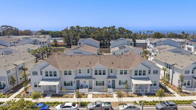 2402 Channel Drive, Ventura CA: https://media.crmls.org/mediaz/cebb6e7b-ed37-47e4-a4e7-f1139eba6e1e.jpg
