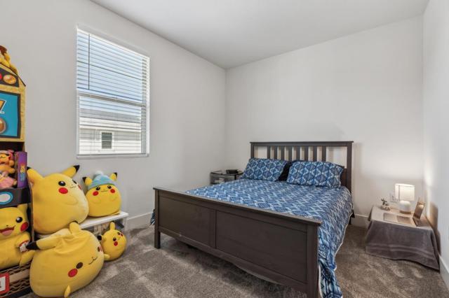 8906 Upbeat Way, Elk Grove CA: https://media.crmls.org/mediaz/cebbd7c5-d081-41a9-9cfb-7614049a3ed4.jpg