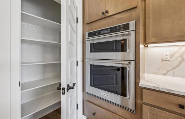 1377 California Circle, Milpitas CA: https://media.crmls.org/mediaz/cebbe989-b1f5-41fa-9b86-846b28b351c5.jpg