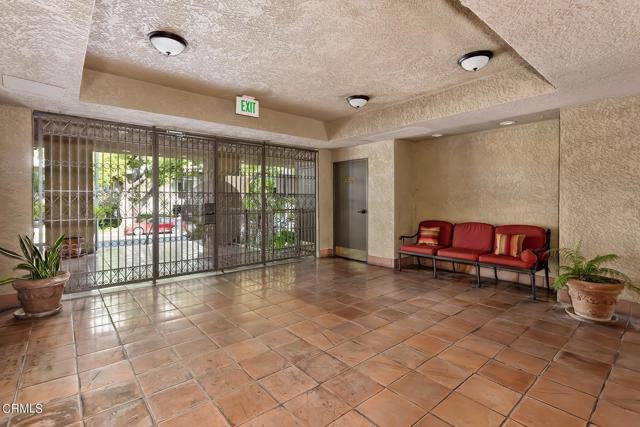 Detail Gallery Image 29 of 31 For 221 S Oak Knoll Ave #304,  Pasadena,  CA 91101 - 2 Beds | 2 Baths