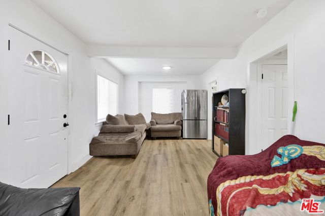 4124 W 64th Street, Inglewood CA: https://media.crmls.org/mediaz/cebd14b7-af3f-4221-b1d3-18ccf4dd0ce9.jpg