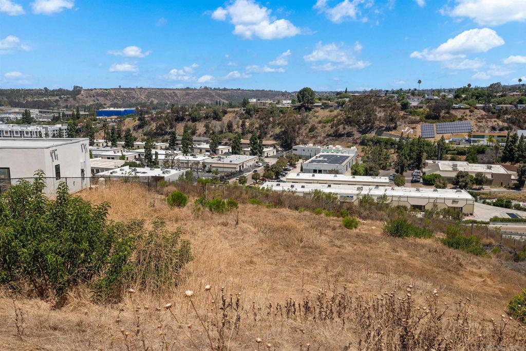 5665 Toyon Rd - photo 13