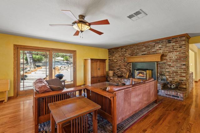 15805 Uvas Road, Morgan Hill CA: https://media.crmls.org/mediaz/cebddc87-160c-4982-9d90-0cf16a79dba9.jpg