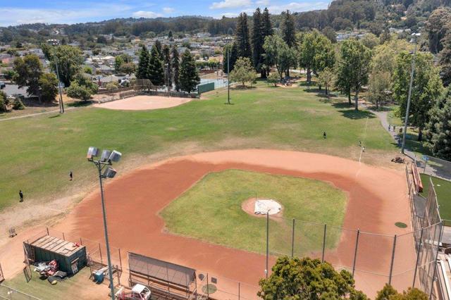 3431 Fleetwood Drive, San Bruno CA: https://media.crmls.org/mediaz/cebe05fd-1b5b-4db7-be3a-e4679d00f910.jpg