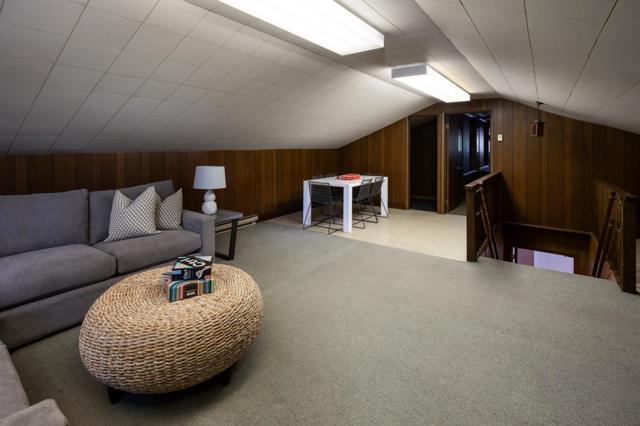 369 Lennox Avenue, Menlo Park CA: https://media.crmls.org/mediaz/cebf4e25-6a4b-43b4-af48-97739bd29e90.jpg