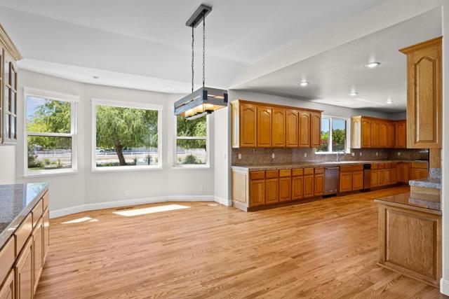 12320 Highland Estates Lane, San Martin CA: https://media.crmls.org/mediaz/cebffc47-39c1-4e10-8fa5-c60e9b9134a0.jpg