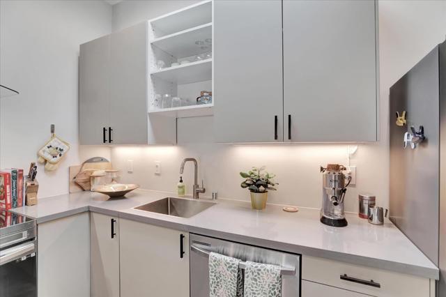 355 S 17th Street, San Jose CA: https://media.crmls.org/mediaz/cec0232d-6cdc-4cb2-bcb8-56d35434dc82.jpg