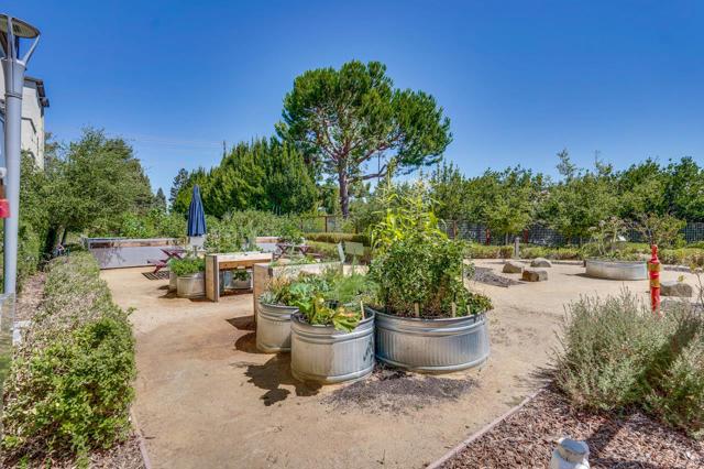 3040 Boyter Place, Santa Clara CA: https://media.crmls.org/mediaz/cec02e0a-07d2-4221-a6b7-fbb45cf29b01.jpg