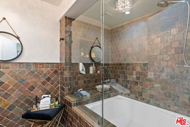 17130 Burbank Boulevard, Encino CA: https://media.crmls.org/mediaz/cec11e38-0a3d-4a14-845d-f52eb2d642ee.jpg