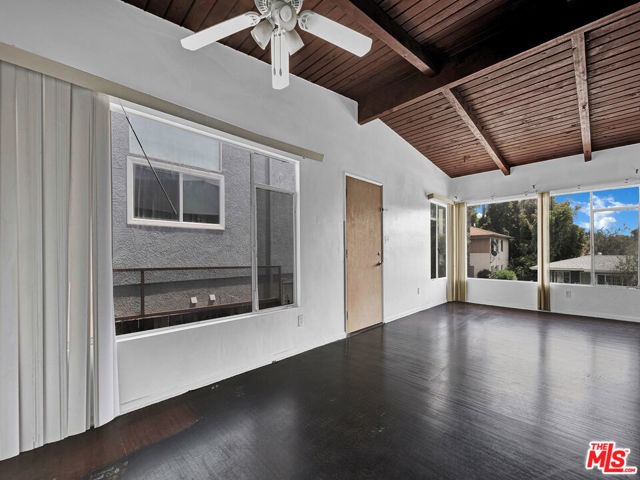 5401 Thornburn Street, Los Angeles CA: https://media.crmls.org/mediaz/cec1ad3d-b73f-4a02-ae6a-32fd4302a5f7.jpg