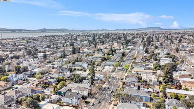 2120 Encinal Ave, Alameda, California 94501, 8 Bedrooms Bedrooms, ,5 BathroomsBathrooms,Single Family Residence,For Sale,Encinal Ave,41085306