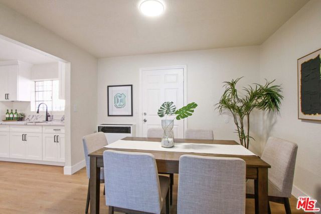 6337 10th Avenue, Los Angeles CA: https://media.crmls.org/mediaz/cec23065-71db-4273-90d7-56b9a465c46e.jpg