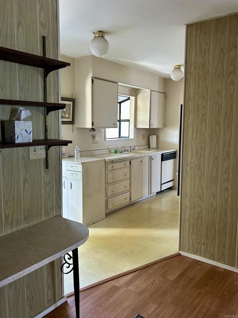 2280 Valley Pkwy - photo 9