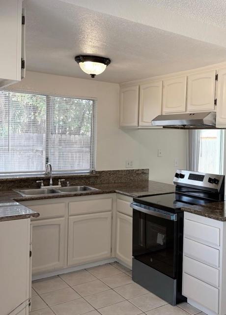 3765 Samos Way, Sacramento CA: https://media.crmls.org/mediaz/cec376c9-4117-46fd-9e80-bedda05d7068.jpg
