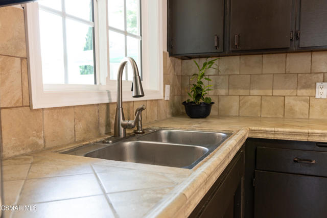 38251 Lisman Avenue, Palmdale CA: https://media.crmls.org/mediaz/cec4cf58-8c6a-436c-9b23-8217e45493dd.jpg