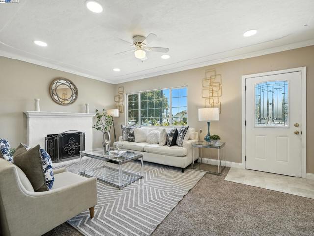 80 Pickford Ave, San Jose CA: https://media.crmls.org/mediaz/cec62d88-1f09-4f1b-a8a8-2065b1af4948.jpg