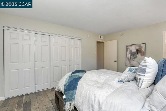 896 Camelback Place, Pleasant Hill CA: https://media.crmls.org/mediaz/cec63bf1-bdff-4449-b0e4-df07b0100d6a.jpg