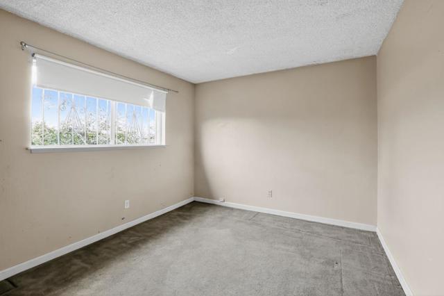 290 Zurich, Watsonville CA: https://media.crmls.org/mediaz/cec6a900-c25b-4a78-a333-b8367f279f09.jpg