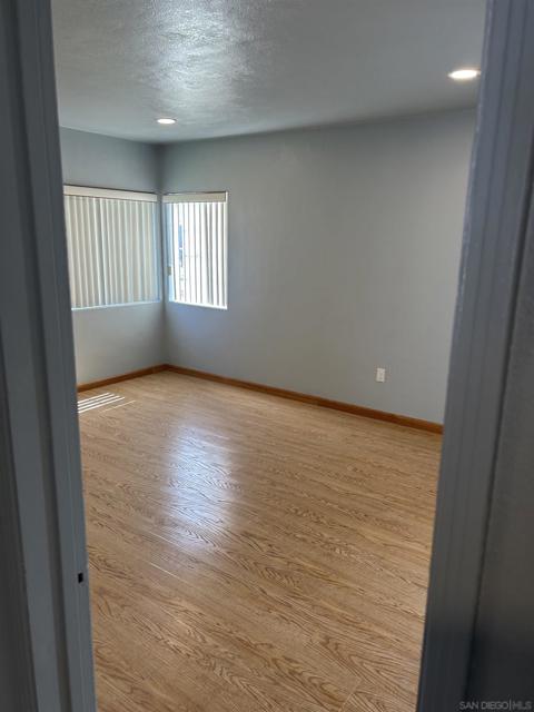 1648 E PLYMOUTH ST, Long Beach CA: https://media.crmls.org/mediaz/cec6b611-7b33-4c3f-9e6e-befedaf569da.jpg