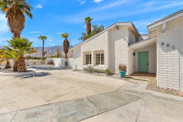 891 El Placer Road, Palm Springs, CA 92264