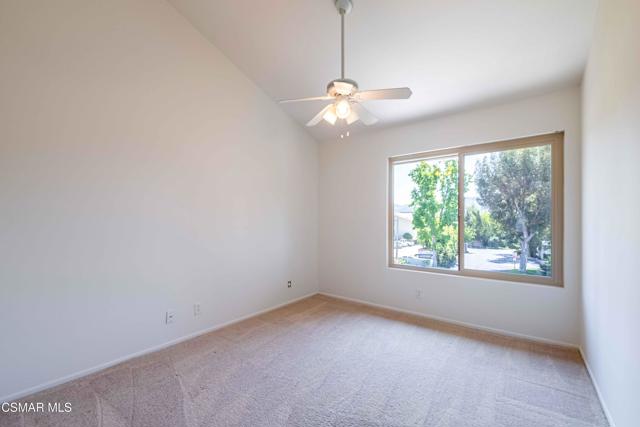 460 Arbor Lane Court, Thousand Oaks CA: https://media.crmls.org/mediaz/cec7df27-2bb6-46a7-9e99-93460fd7e2ff.jpg