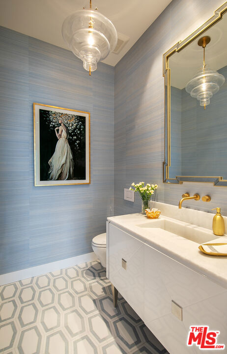 945 Arbolado Road, Santa Barbara CA: https://media.crmls.org/mediaz/cec7fefa-abe7-4723-9a96-3cd15f32bf1e.jpg