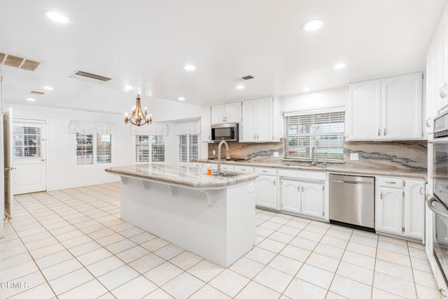 Detail Gallery Image 16 of 59 For 14500 Maricopa Hwy, Bakersfield,  CA 93311 - 5 Beds | 4 Baths